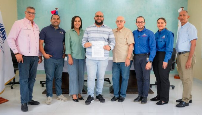 Productores reciben incentivos para modernizar sistemas